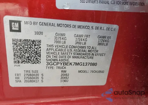 2021 Chevrolet Silverado K1500 Custom z USA, uszkodzony, nr VIN 3GCPYBEK7MG137080